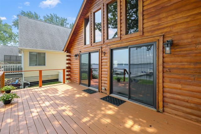 9715 Woodlawn Drive, Portage, MI 49002