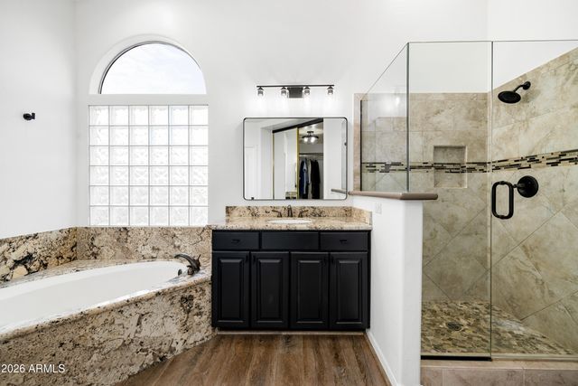 7042 W MORNING DOVE Drive, Glendale, AZ 85308