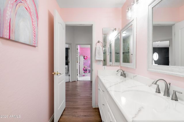 7042 W MORNING DOVE Drive, Glendale, AZ 85308