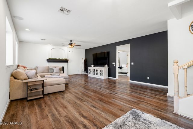 7042 W MORNING DOVE Drive, Glendale, AZ 85308