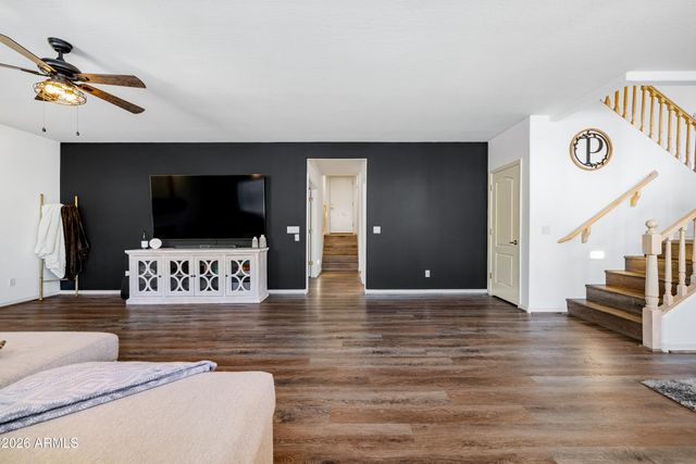 7042 W MORNING DOVE Drive, Glendale, AZ 85308