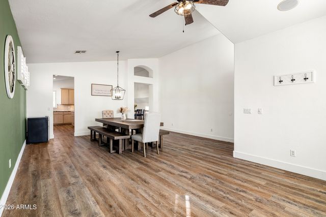 7042 W MORNING DOVE Drive, Glendale, AZ 85308