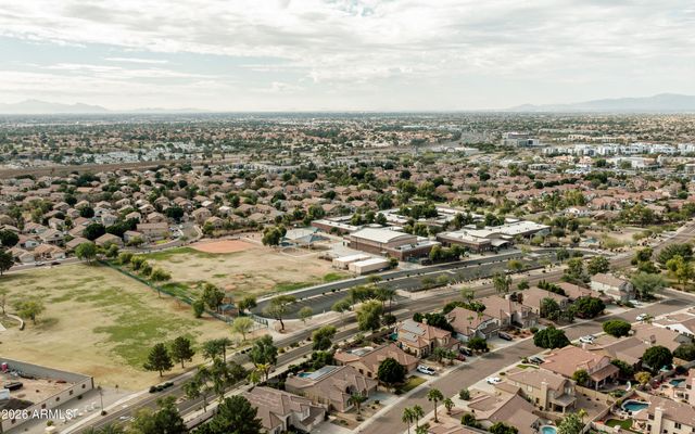 7042 W MORNING DOVE Drive, Glendale, AZ 85308