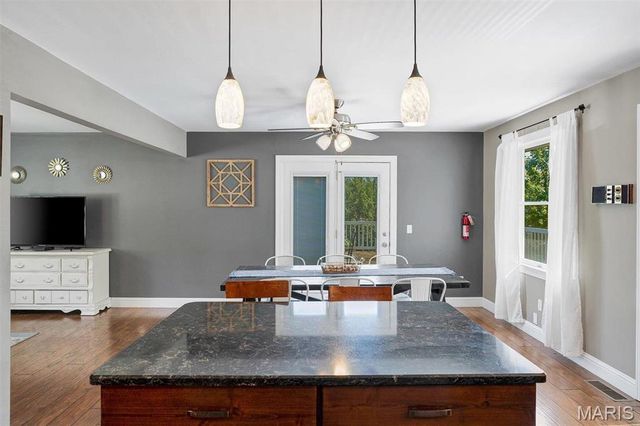 518 W 7th Street, Hermann, MO 65041