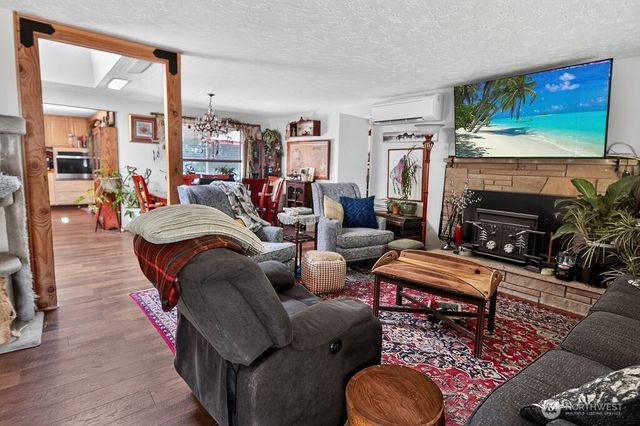 2573 Deer Park Road, Port Angeles, WA 98362