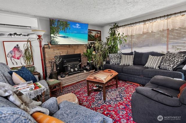 2573 Deer Park Road, Port Angeles, WA 98362