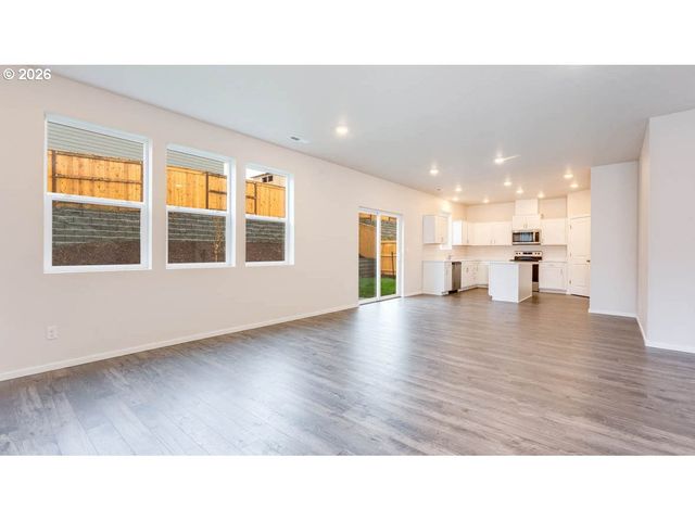 9436 Se Crystal Rose St, Happy Valley, OR 97086