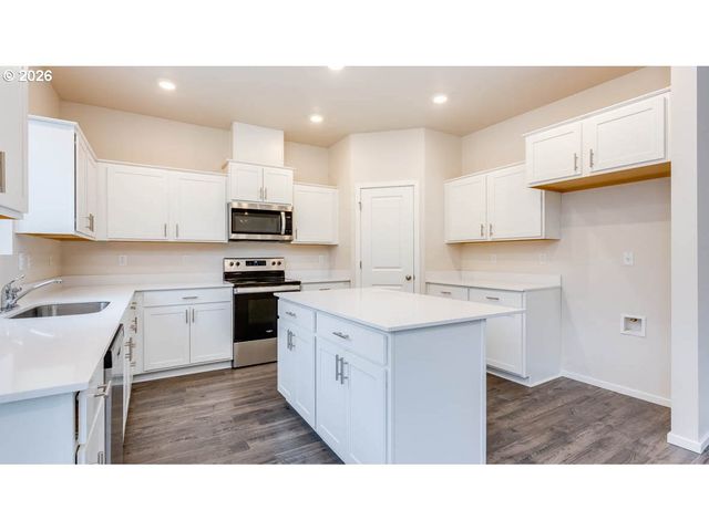 9436 Se Crystal Rose St, Happy Valley, OR 97086