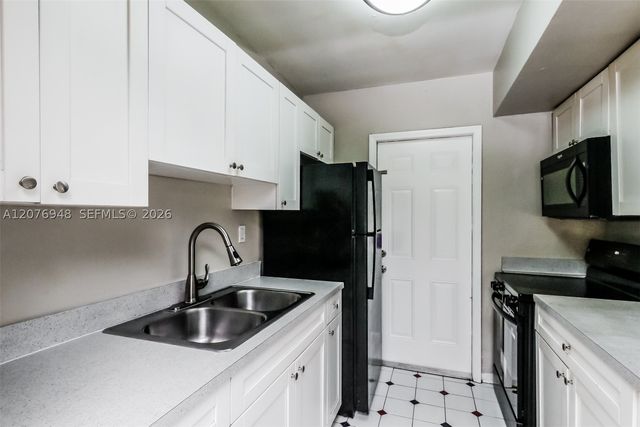 3430 N 72nd Ter, Hollywood, FL 33024