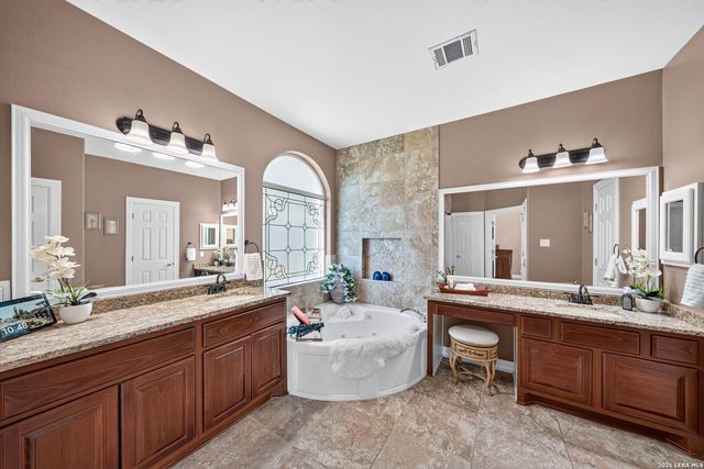 25710 Peregrine Rdg, San Antonio, TX 78260