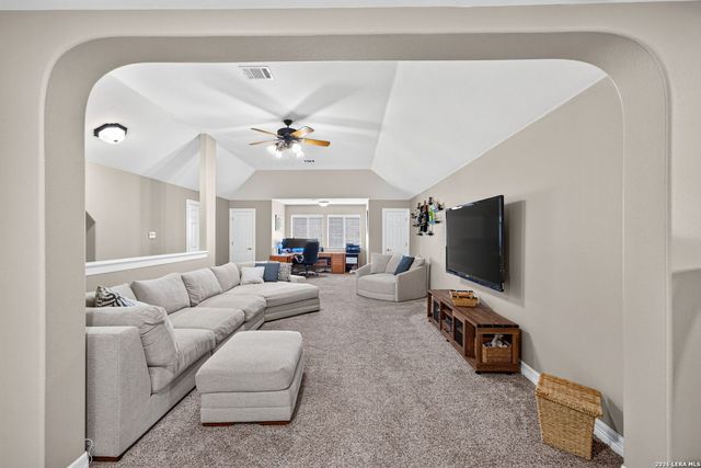 25710 Peregrine Rdg, San Antonio, TX 78260