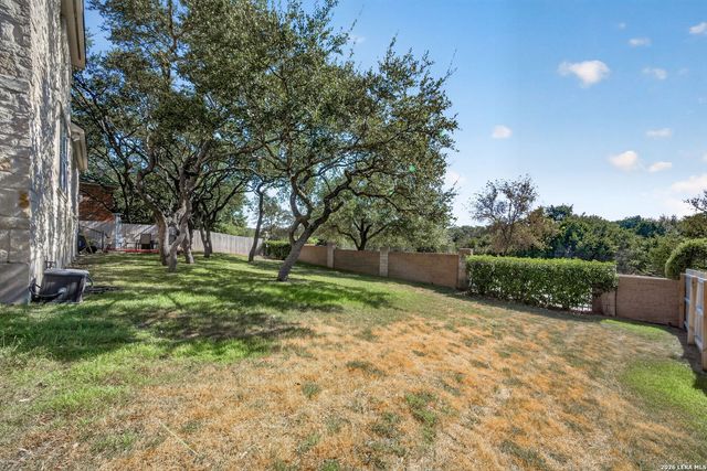 25710 Peregrine Rdg, San Antonio, TX 78260