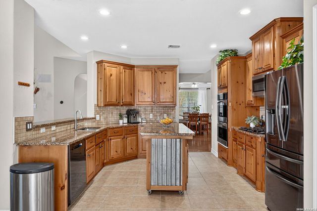25710 Peregrine Rdg, San Antonio, TX 78260