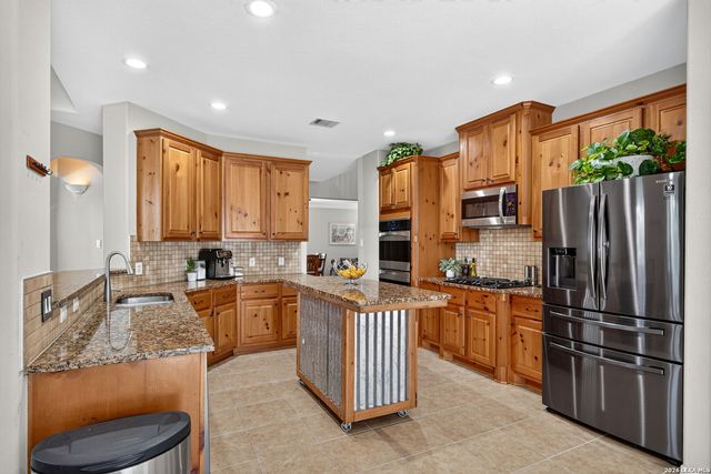 25710 Peregrine Rdg, San Antonio, TX 78260