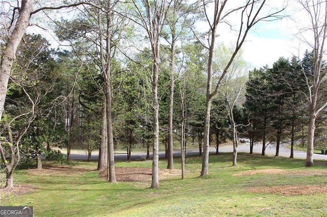 620 Oakstone Way, Roswell, GA 30075
