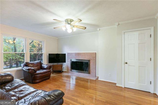 620 Oakstone Way, Roswell, GA 30075