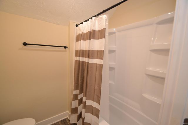 465 N West Street, Tipton, IN 46072