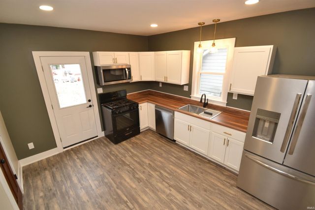 465 N West Street, Tipton, IN 46072