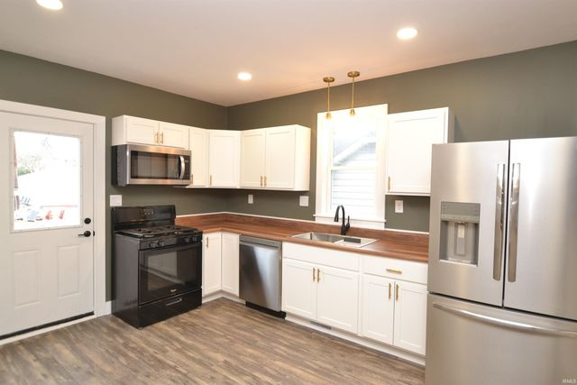 465 N West Street, Tipton, IN 46072