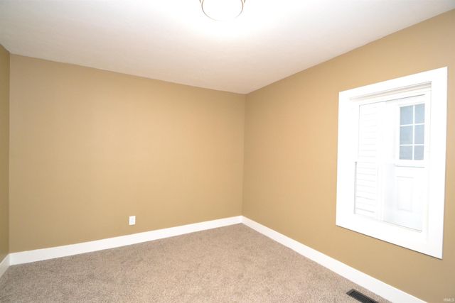 465 N West Street, Tipton, IN 46072