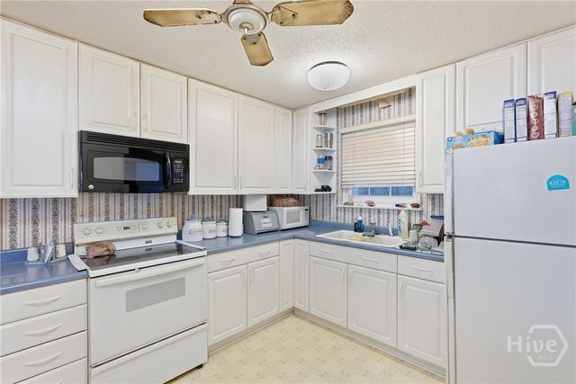 5806 Betty Drive, Savannah, GA 31406