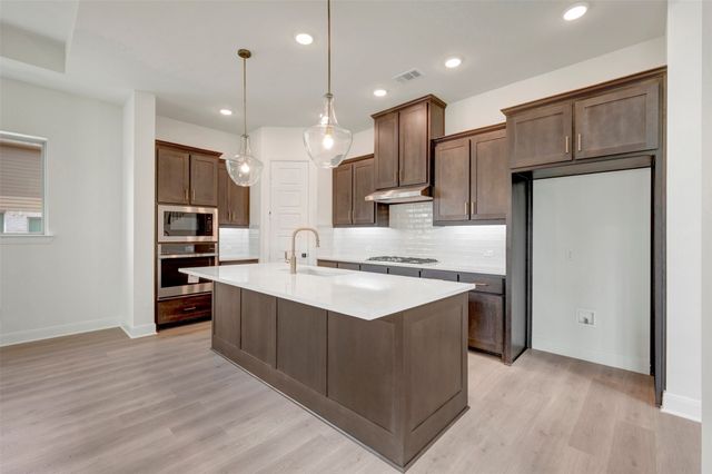 1908 Cola Drive, Van Alstyne, TX 75495