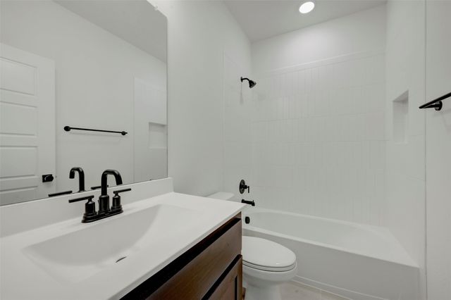 1908 Cola Drive, Van Alstyne, TX 75495