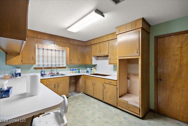 5505 Marblehead Drive, Jackson, MS 39211