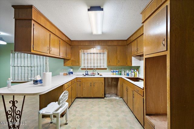 5505 Marblehead Drive, Jackson, MS 39211