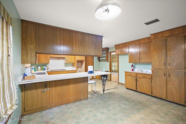 5505 Marblehead Drive, Jackson, MS 39211