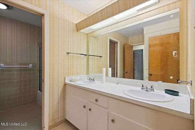 5505 Marblehead Drive, Jackson, MS 39211