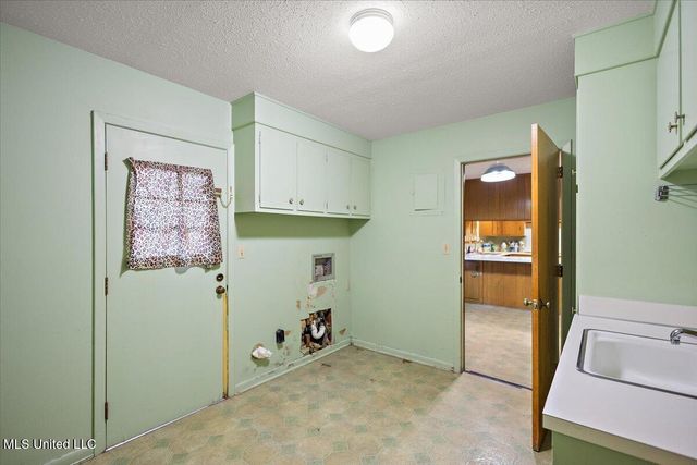 5505 Marblehead Drive, Jackson, MS 39211