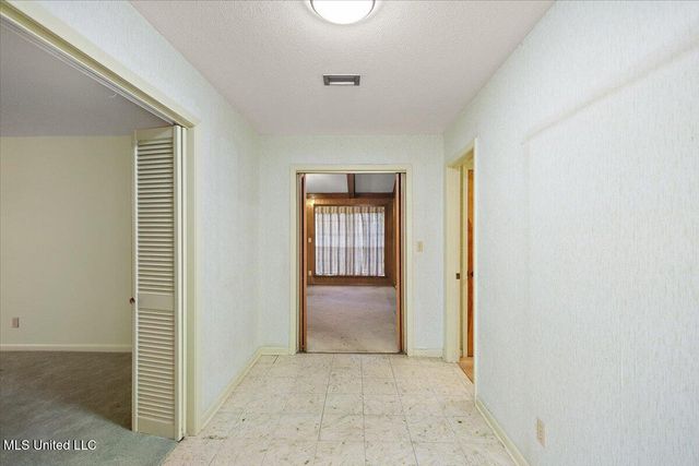 5505 Marblehead Drive, Jackson, MS 39211