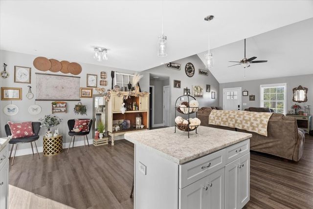 272 Sales Avenue, Chatsworth, GA 30705