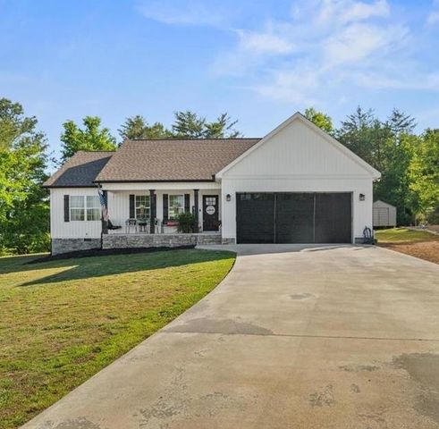 272 Sales Avenue, Chatsworth, GA 30705
