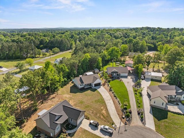 272 Sales Avenue, Chatsworth, GA 30705