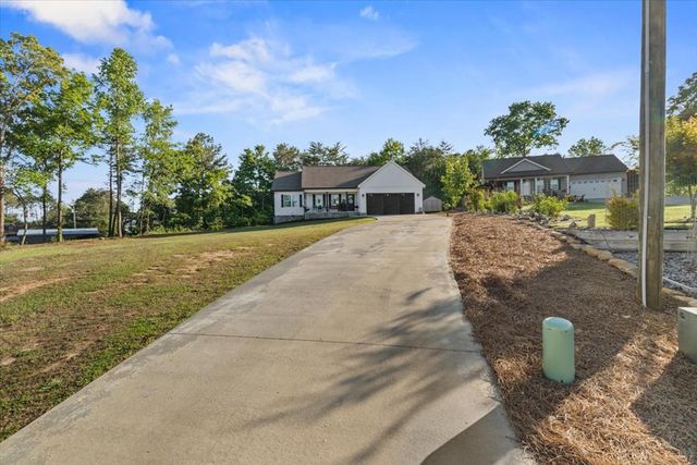 272 Sales Avenue, Chatsworth, GA 30705