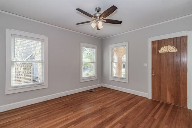 2311 Warner Road, Fort Worth, TX 76110