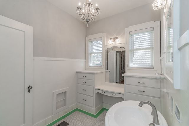2311 Warner Road, Fort Worth, TX 76110