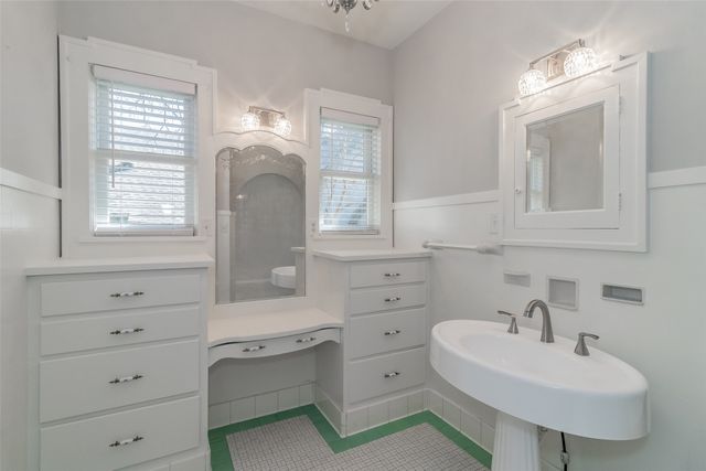 2311 Warner Road, Fort Worth, TX 76110