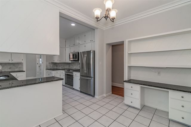 2311 Warner Road, Fort Worth, TX 76110