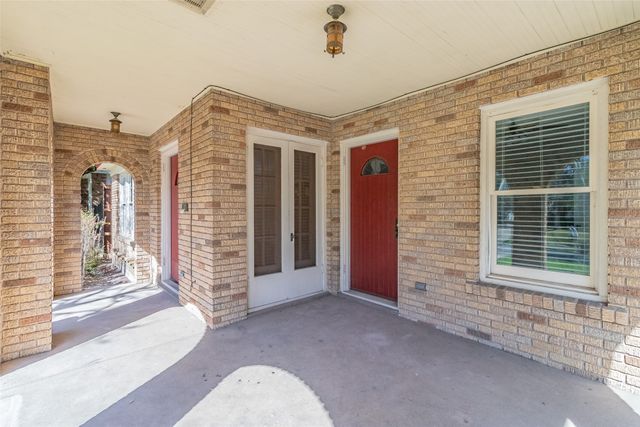 2311 Warner Road, Fort Worth, TX 76110