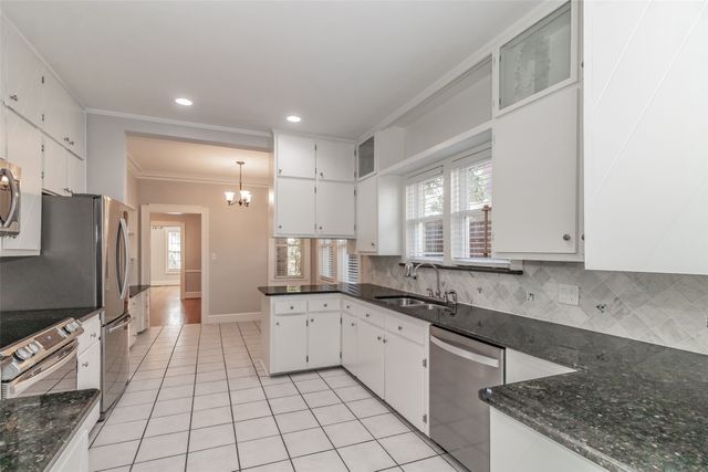2311 Warner Road, Fort Worth, TX 76110