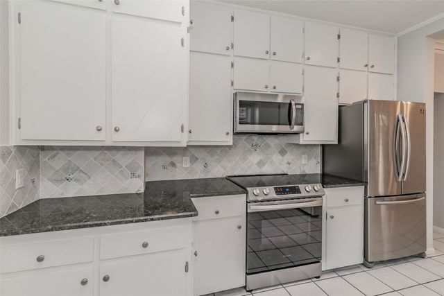 2311 Warner Road, Fort Worth, TX 76110