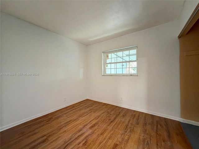 7212 SW 3rd Ct, North Lauderdale, FL 33068