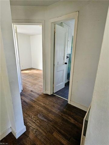 48 W Colin DR, Portsmouth, VA 23701