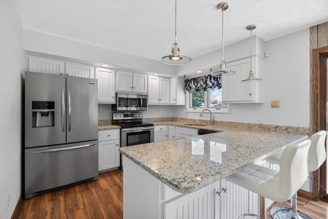 68911 Island Drive, Edwardsburg, MI 49112