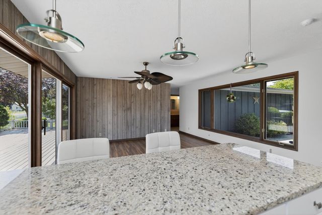 68911 Island Drive, Edwardsburg, MI 49112
