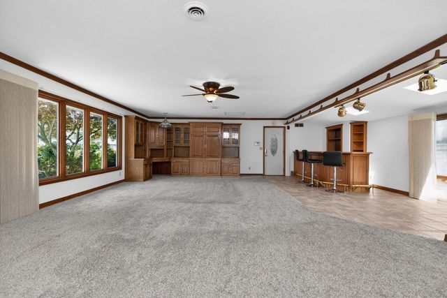 68911 Island Drive, Edwardsburg, MI 49112