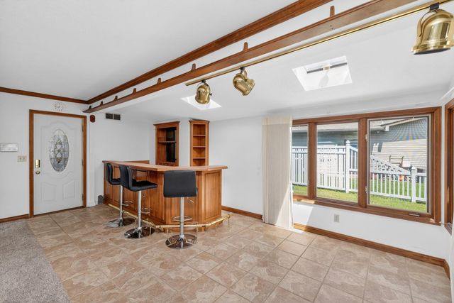 68911 Island Drive, Edwardsburg, MI 49112